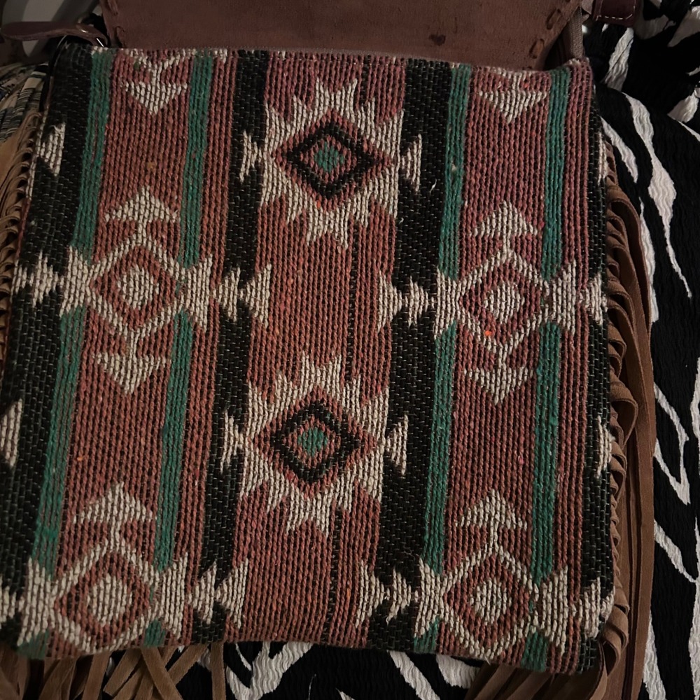Myra Willow Concealed Bag with Fringe New With Tags Cowgirl Leather NWT - Picture 9 of 10